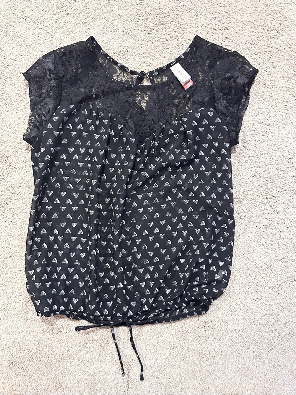 M black and white heart blouse